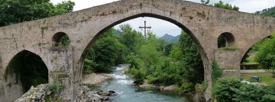 Cangas de Onis (Asturias). Puente Romano